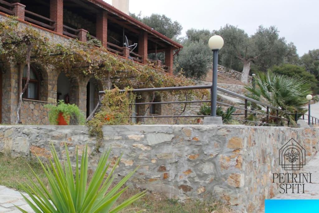 Villa Petrini Spiti Pyrgadikia Exterior foto